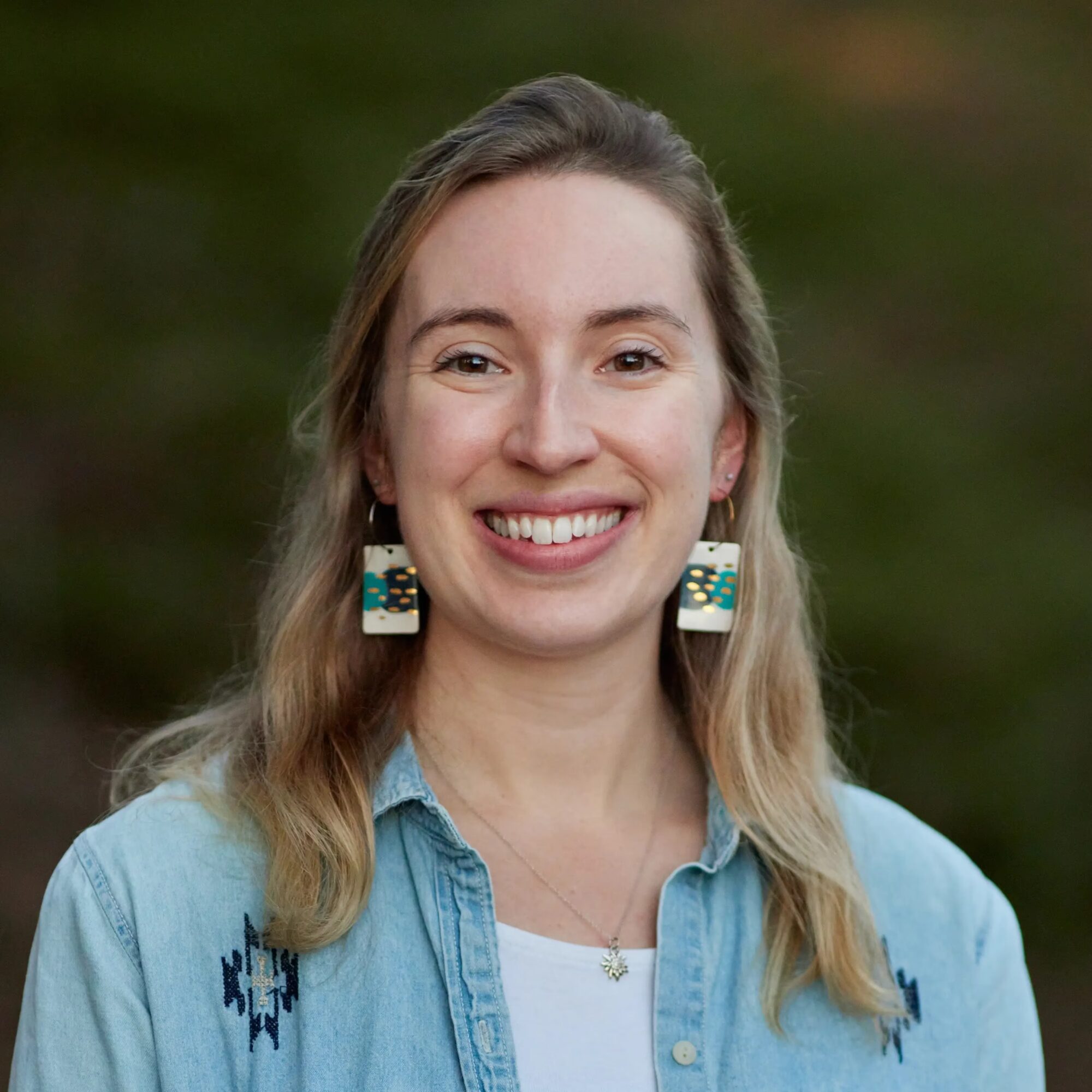 Photo of Holly Waterman.