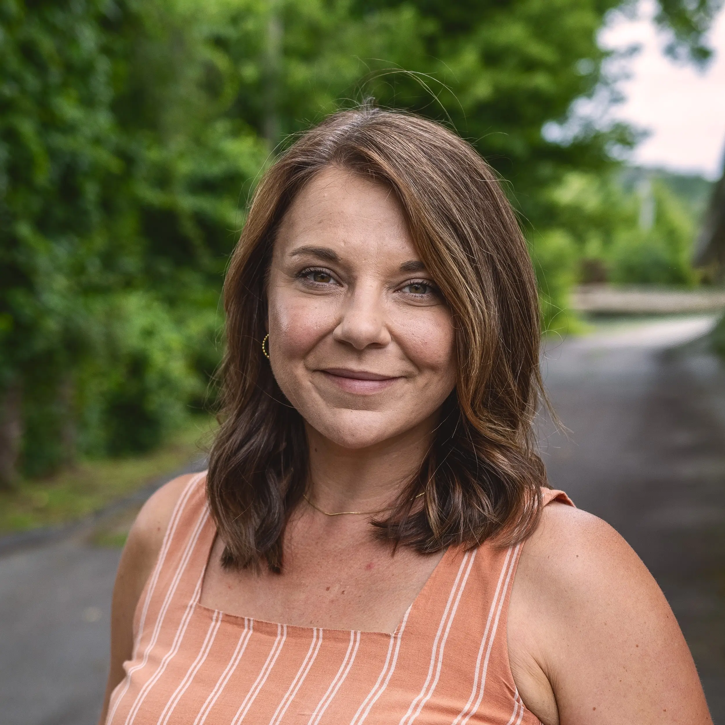 A headshot of Carrie Caviness