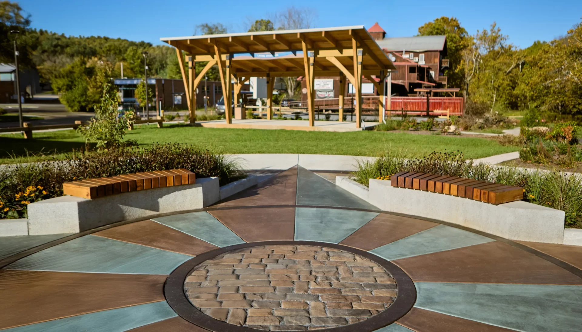 Damascus Streetscape plaza center.